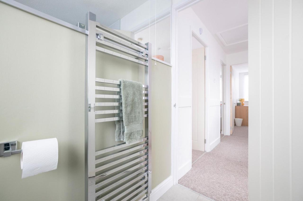Elegant Home Mod Kitchen, Fast Wi-Fi, Free Parking 캐릭퍼거스 외부 사진
